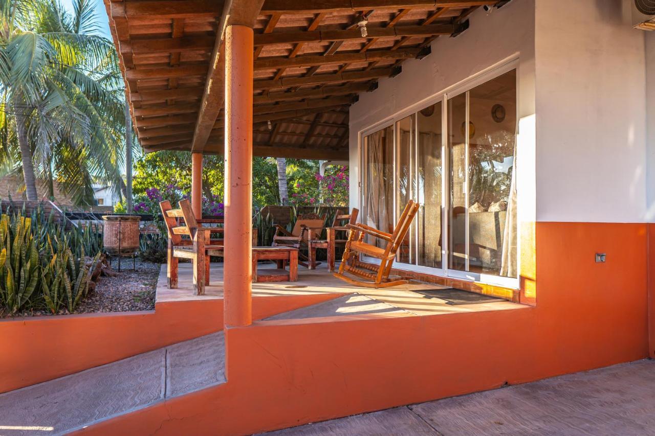 Casa Belen - Beautiful Beach View Home On Stone Island Isla La Piedra Buitenkant foto