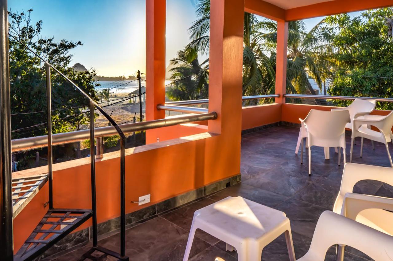 Casa Belen - Beautiful Beach View Home On Stone Island Isla La Piedra Buitenkant foto