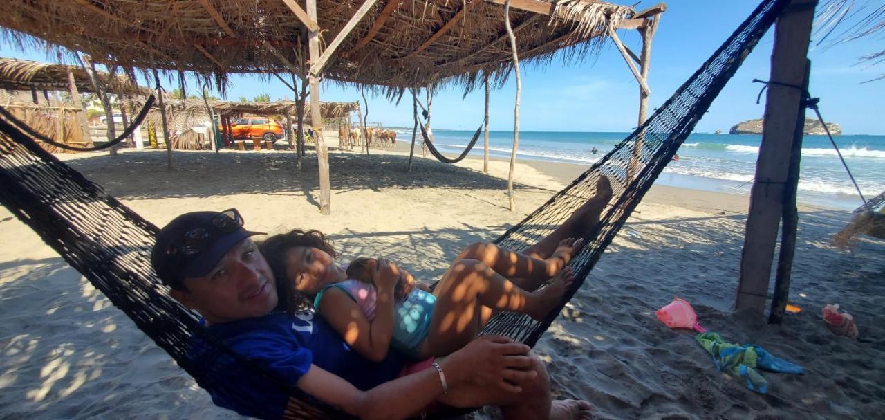 Casa Belen - Beautiful Beach View Home On Stone Island Isla La Piedra Buitenkant foto