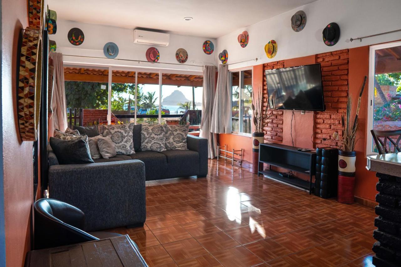 Casa Belen - Beautiful Beach View Home On Stone Island Isla La Piedra Buitenkant foto